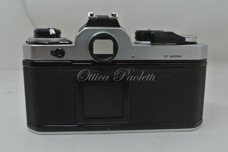 Nikon FE Usata