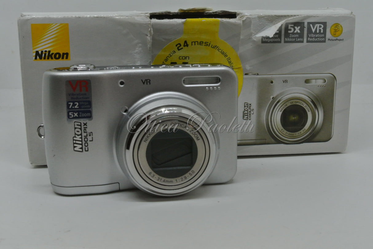 Nikon Coolpix L5 Usata
