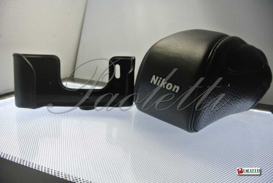 Nikon  Borsa Pronto CF-47 con fondello rigido per F90 F90X N90 N90X Usato