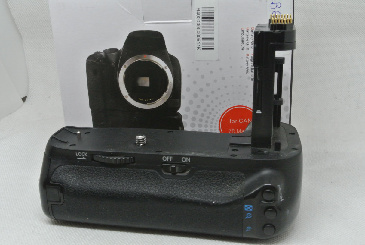 Prod. Vari   per Canon Multi-Power Battery Pack BG-11 per Eos 7D Mark II Usato